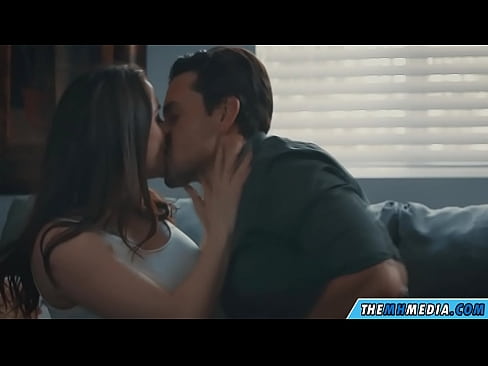 ❤️ एक चांगला busty आई सह रोमँटिक सेक्स ❤️ आमच्याकडे ❤